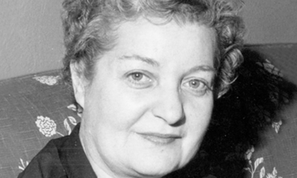 Dora Maxwel