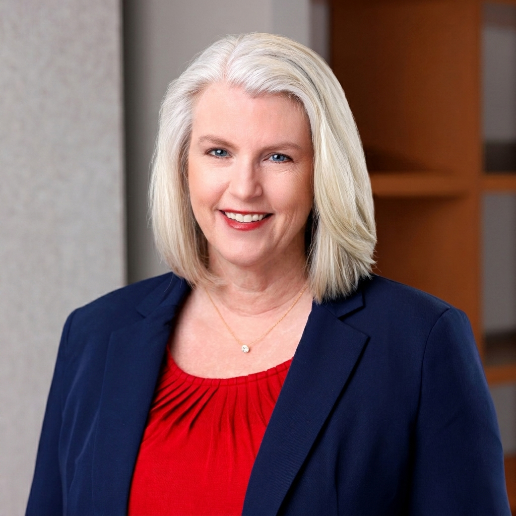 Robyn Swanson  headshot